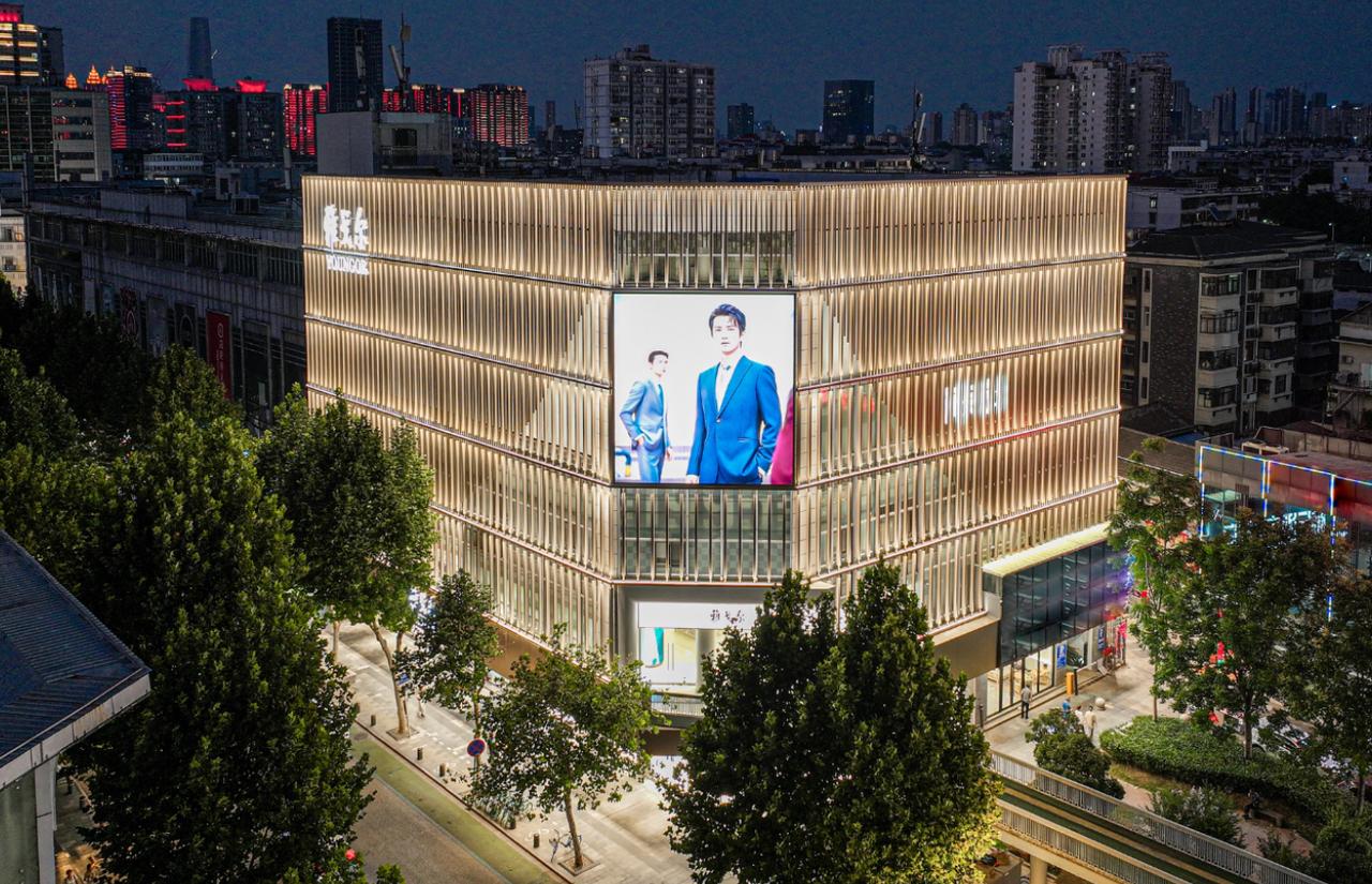 中国服装巨头深度使用的“效率神器”！一招减少IT日常开发工作量40%
 
多年来