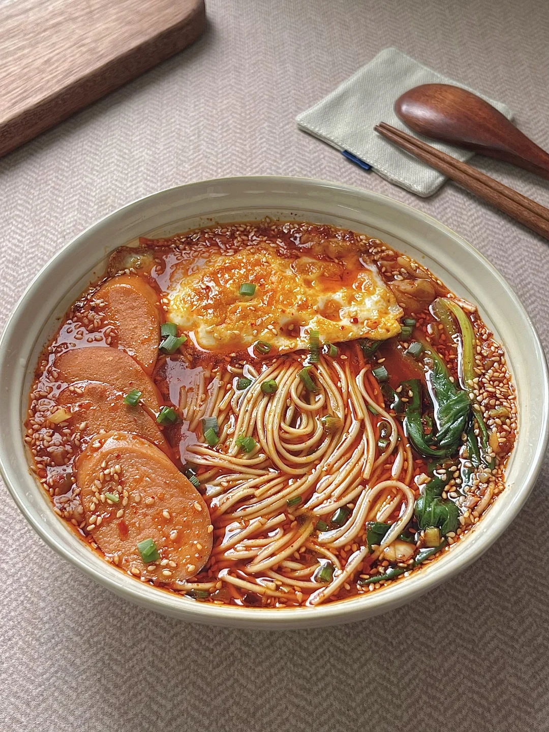 这碗酸汤面太太太好吃了🤤酸酸辣辣好开胃！