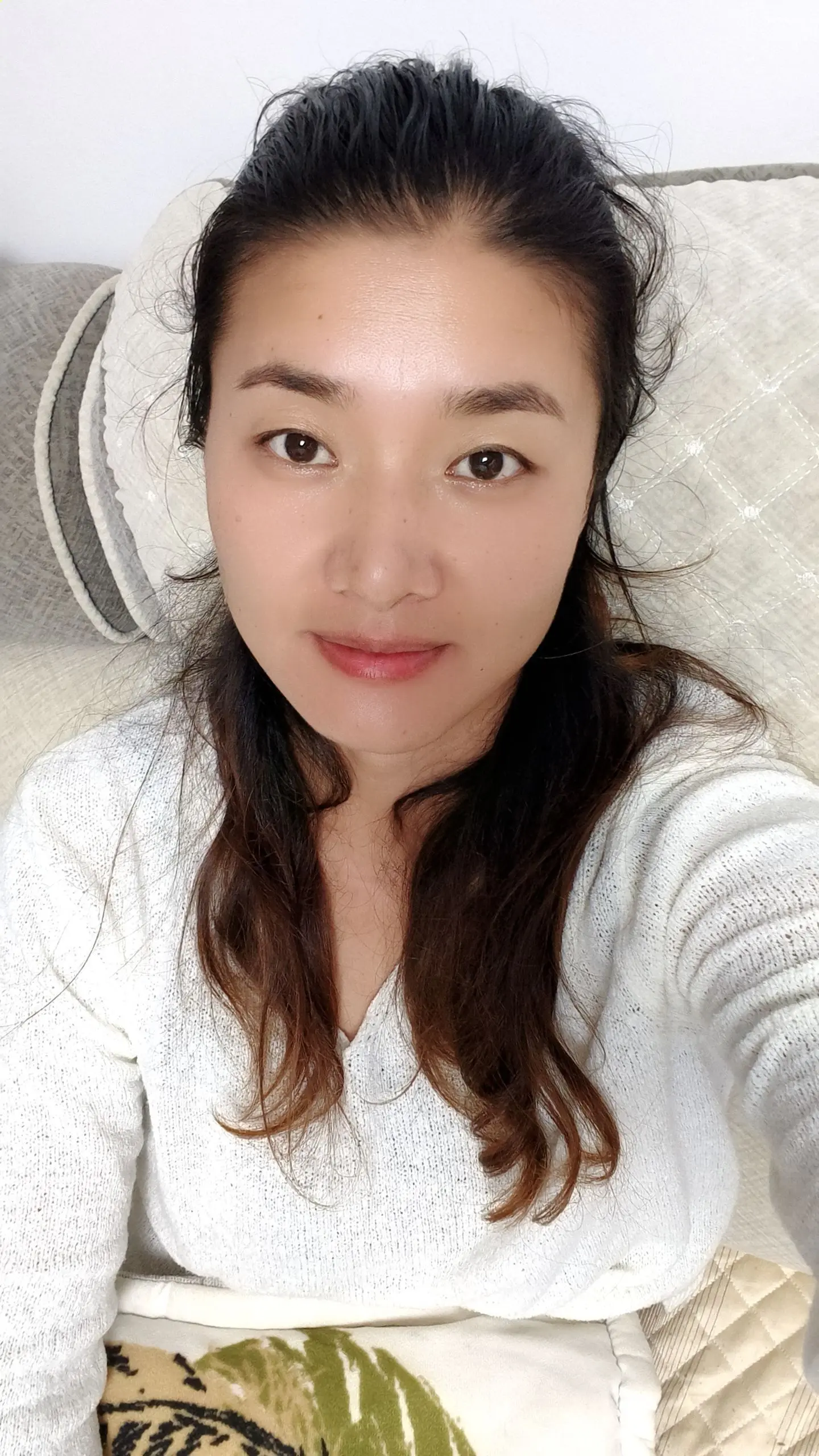 不懂的感恩的人，一旦发现了就应该远离，不要心存幻想浪费时间。