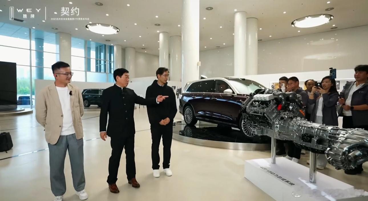 今天蹲直播最大的感受：魏总对产品是真较真，死磕到底，而且不护短、不回避传播上的短