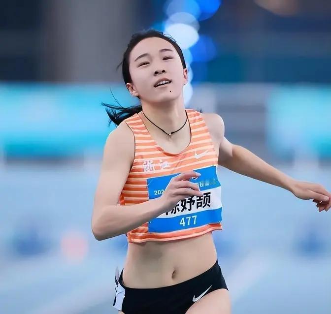 十五运“青春风暴”来袭！05后、10后小将炸场太燃了
十五运会赛场彻底被“青春力