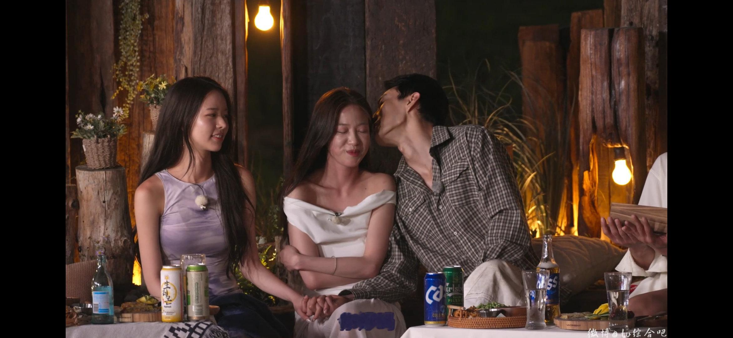 名场面啊，火车上刷了3期，太好看了哈哈哈哈 