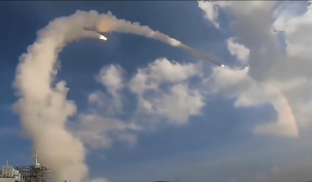 美国参众两院全票通过涉台法案，再次说明象驴两党在“以台制华”上的高度一致性。这就