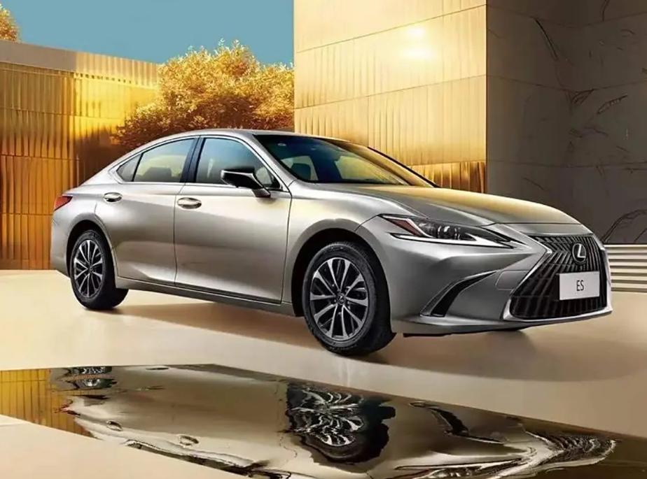 【雷克萨斯ES 200臻享版：29.99万】新车将成为雷克萨斯ES 200系列最