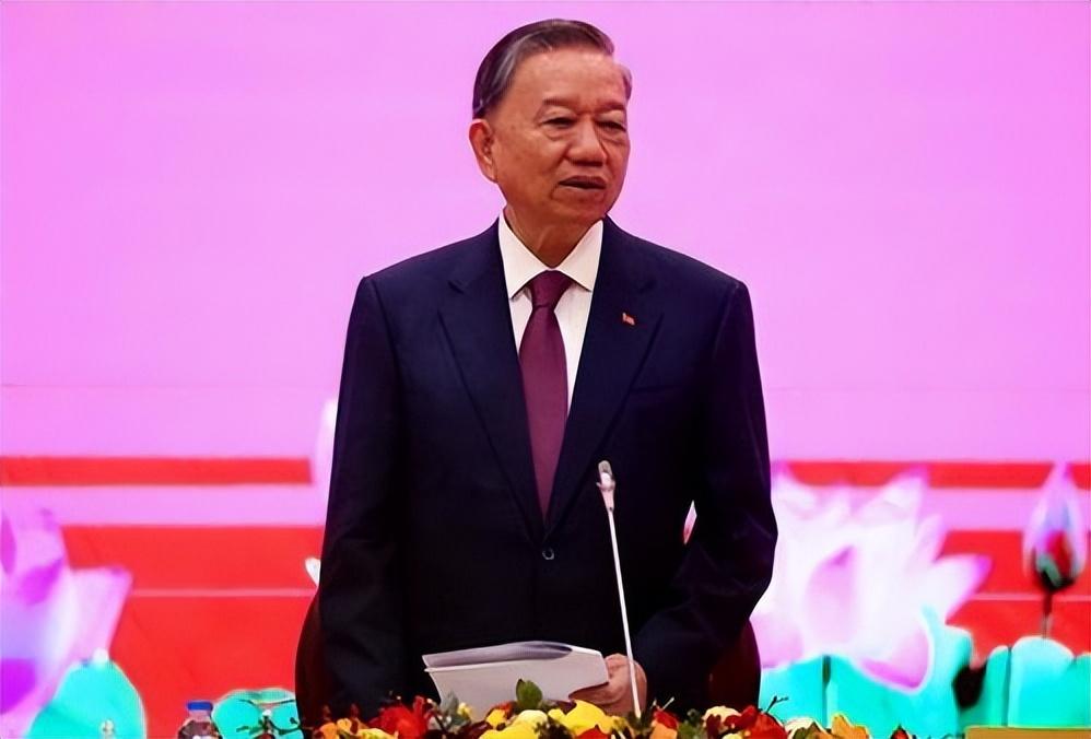 越南新主席苏林当选不到48小时，直接宣布访华，这个动作在东南亚掀起的波澜不小。