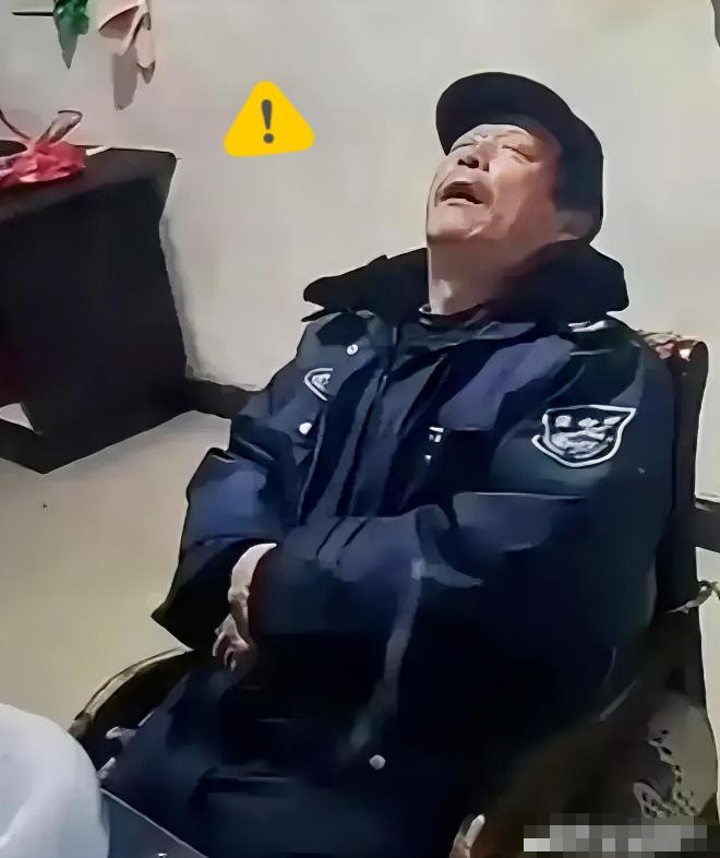 “毫无人性！连正常生理需求都不放过！”2022年，广东清远，60岁大爷做保安三年
