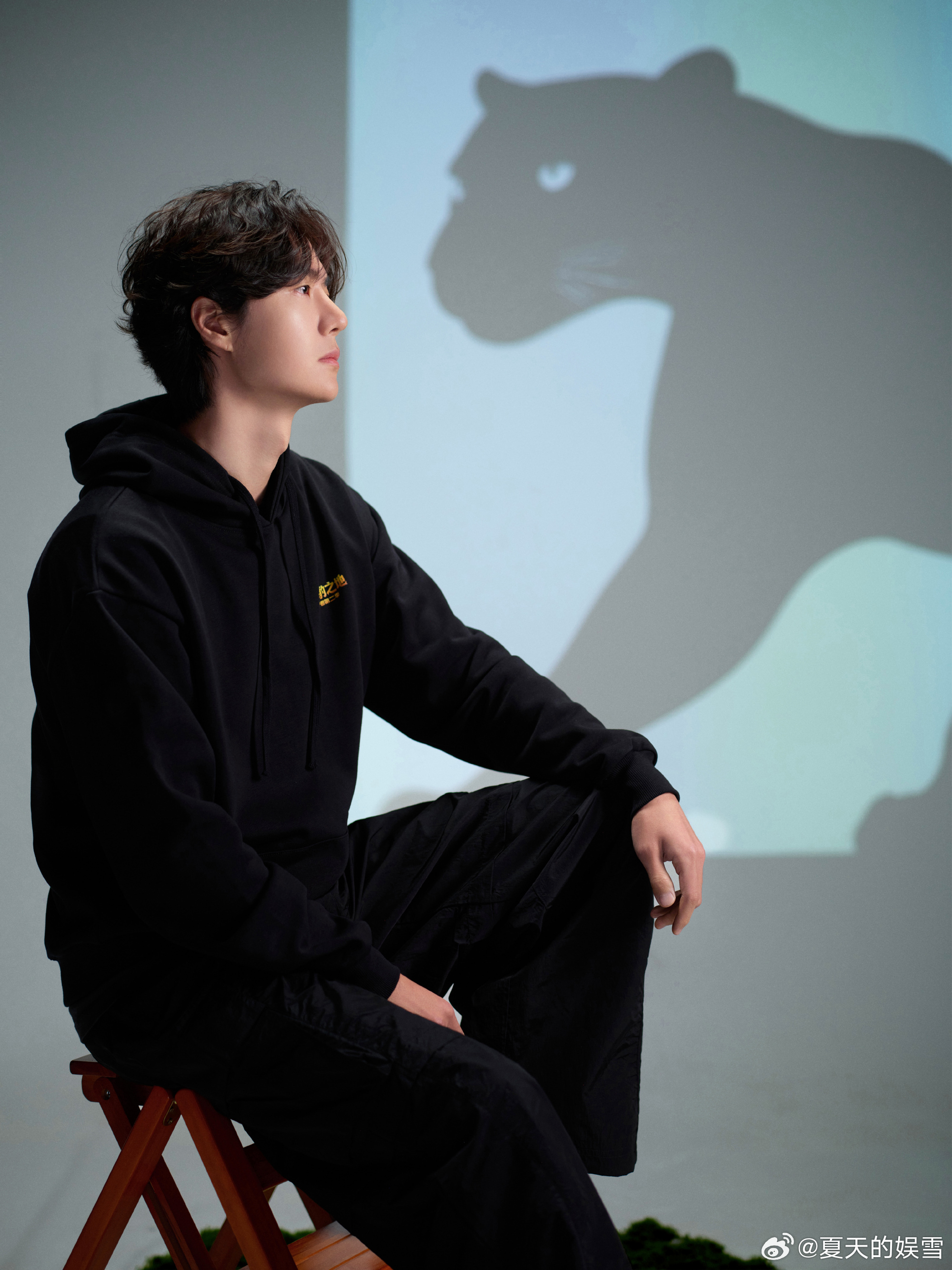王一博闯进木工赛道系统又给王一博新任务了 王一博迎来木工新任务，一头扎进木作赛道