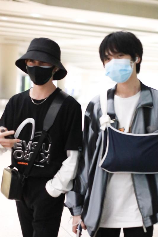 严浩翔为刘耀文庆生文案引发抄袭争议，是真情流露还是创作失格？
近日，时代少年团成