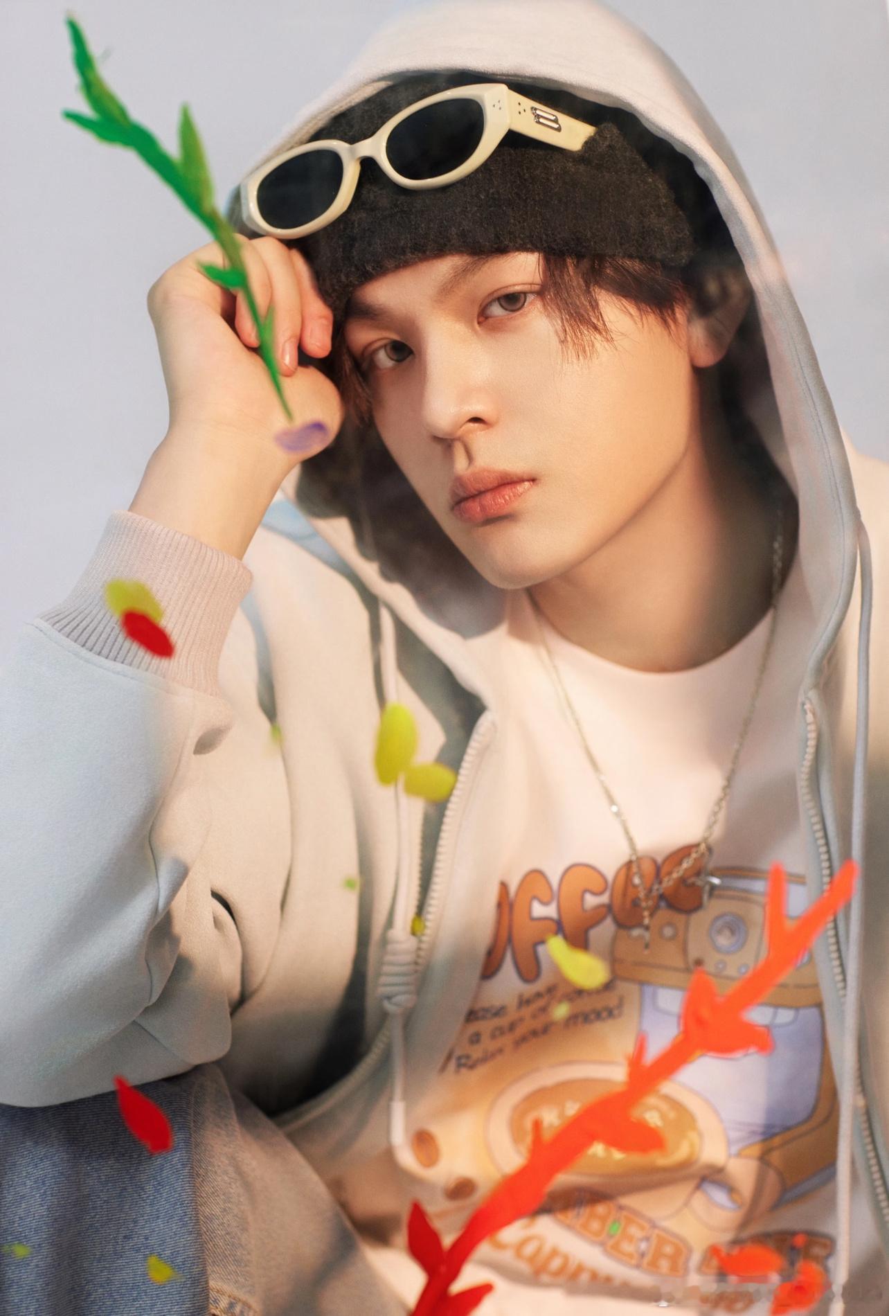 弘叶题石  温馨提醒：这两个不是同一个人^ ^ 