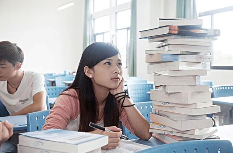 一流学科和一流专业的区别是什么？
1、一流学科：目前我国高等教育体系主要划分十二