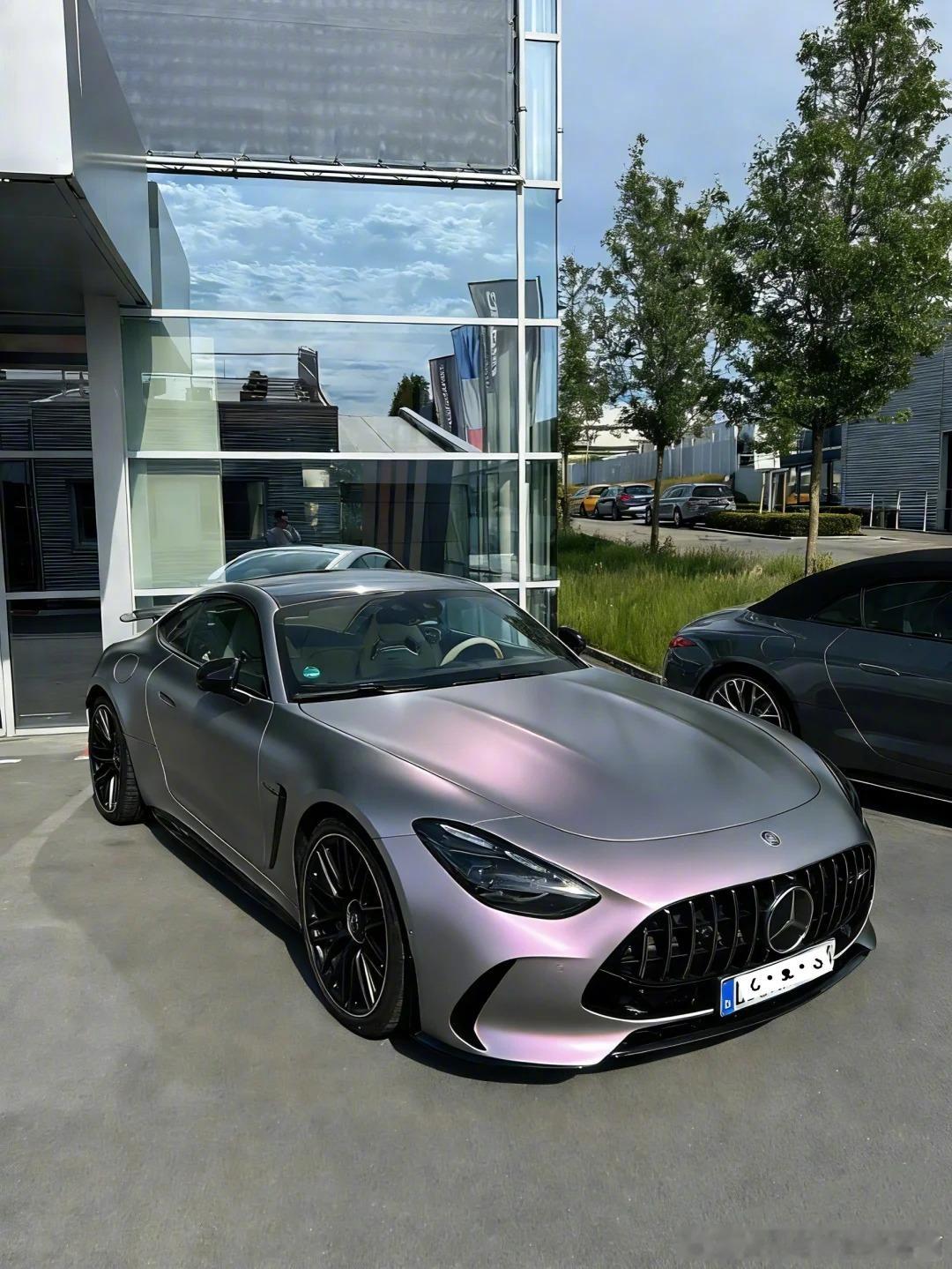 奔驰AMG GT，好高级的颜色 