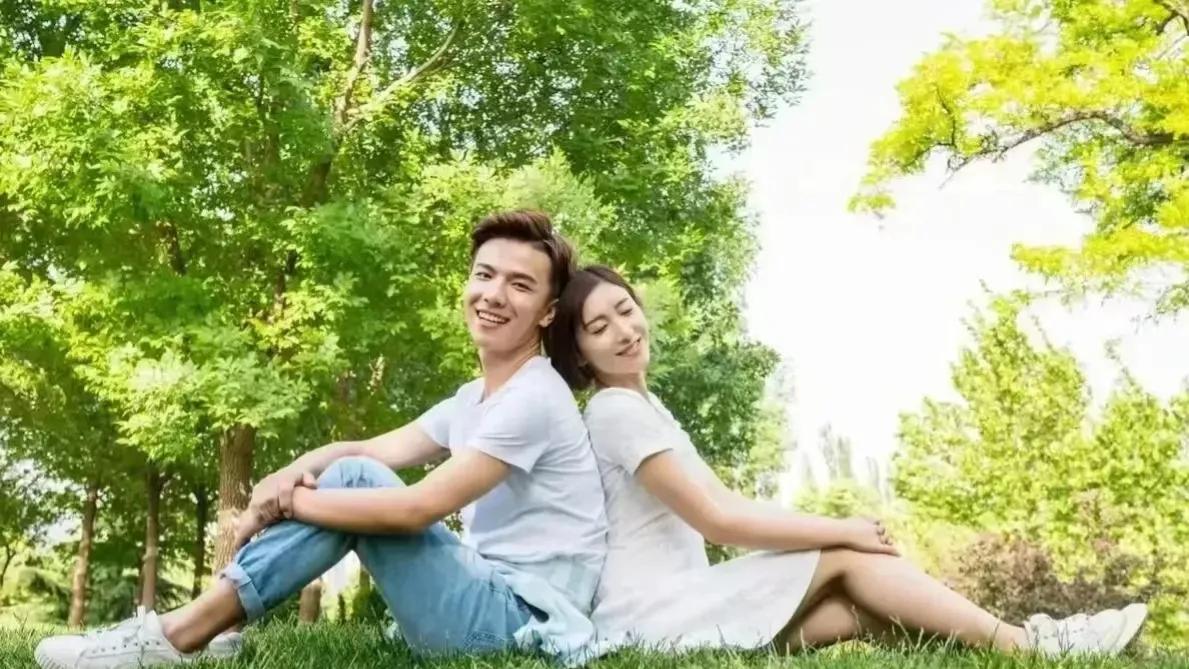 湖北荆门，一男子婚内出轨，与第三者在一起三年，仅仅只转给第三者1.6万余元。每次