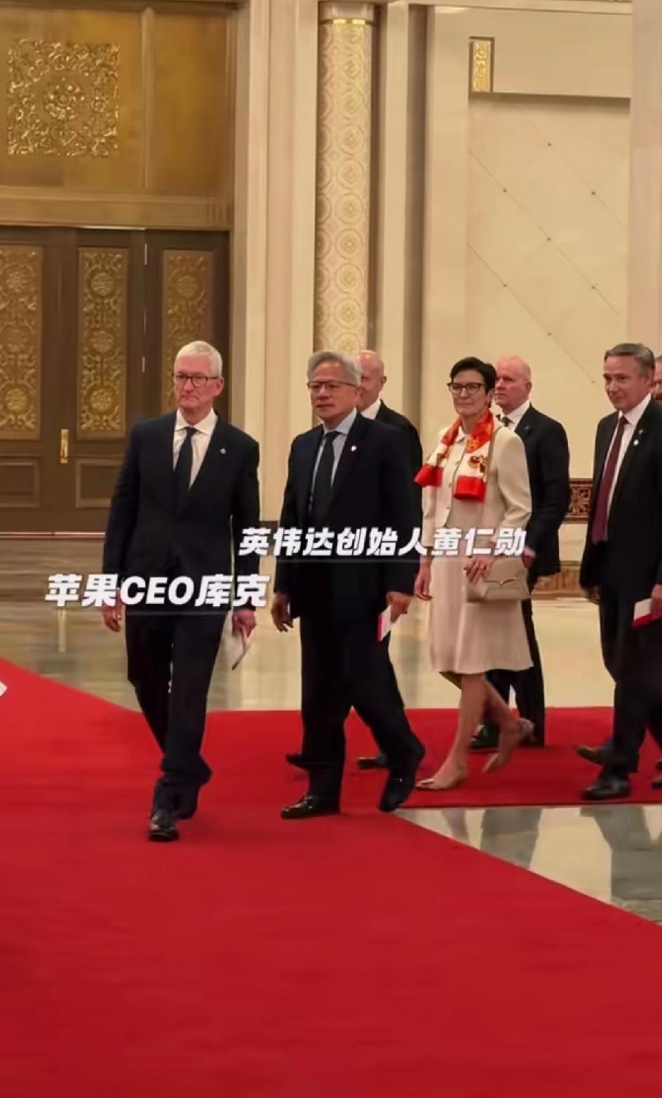 中国强大了，万国来朝!非常的鼓舞人心，爱我中华。马斯克都来中国12次了。黄仁勋也