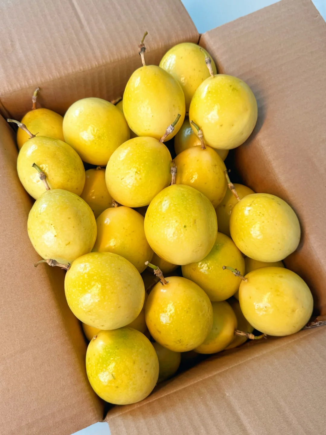 9.9一箱香甜百香果，看到的随缘吧！