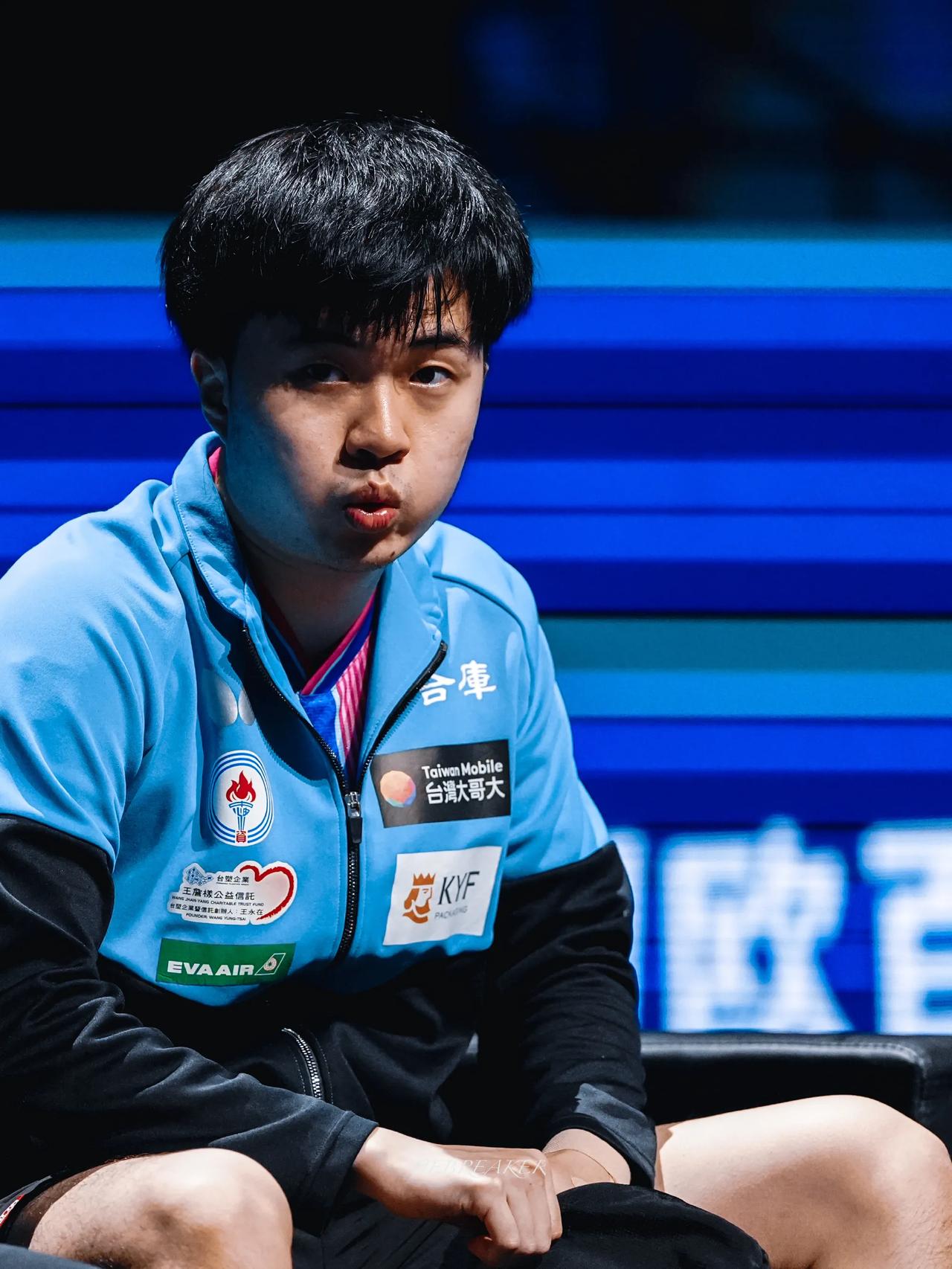 林昀儒赛后抗议和提出申诉，林诗栋 0-2 落后申请去厕所换衣服，为何换衣服不在现