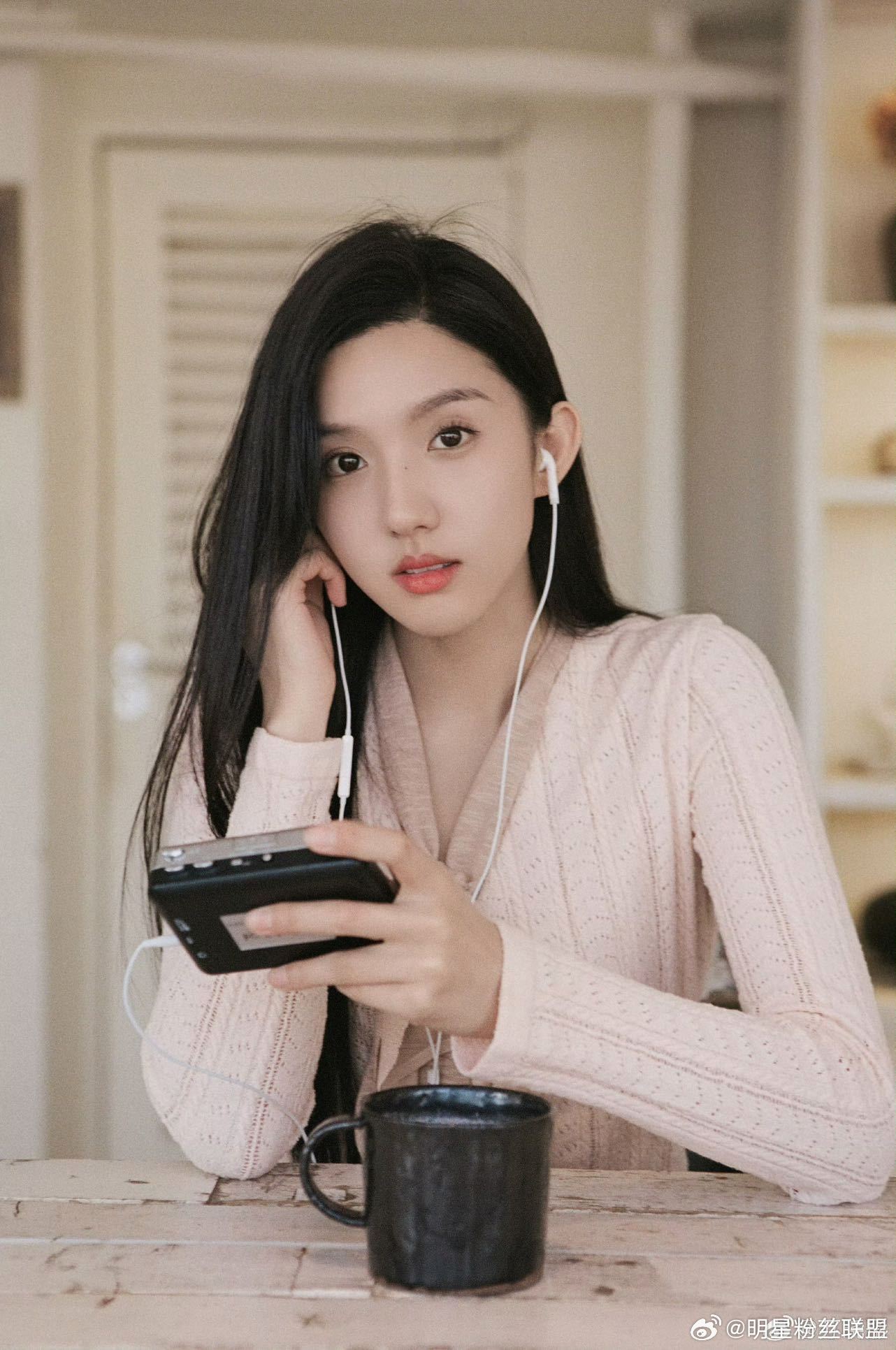 苏晓彤打卡自己来地球第10000天苏晓彤的妈宝女属性藏不住了被粉丝精准算出一万天