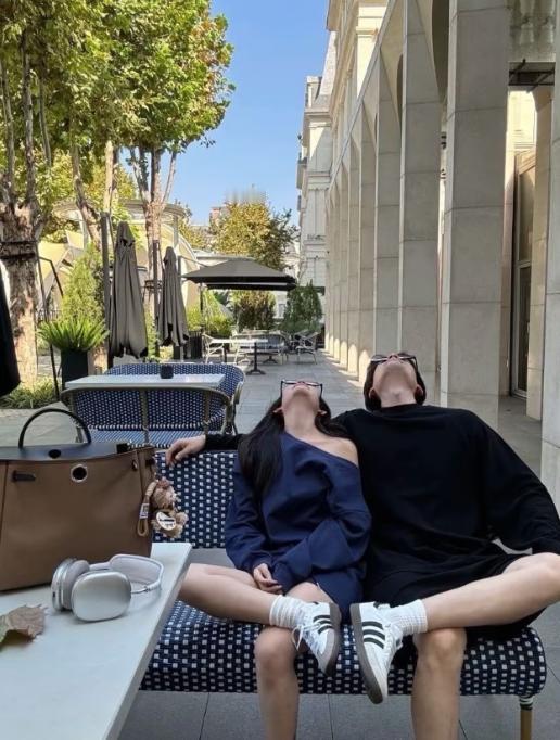 很多人的婚姻，不是败给了感情，是败给了家族磁场。

两个人本来好好的，偏偏总有人