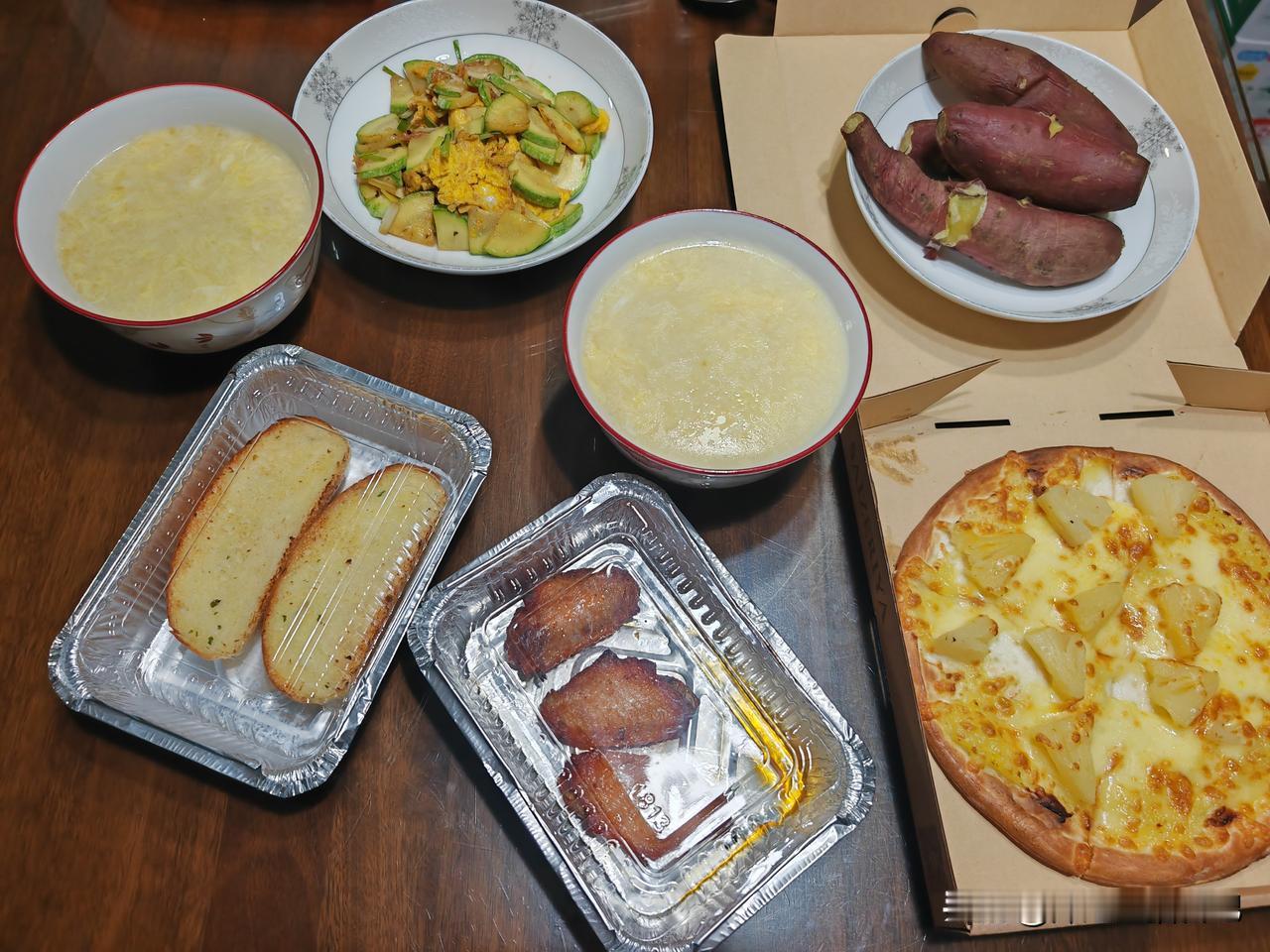 晚餐分享～
周六儿媳要上班，儿子同事乔迁之喜要去祝贺，家里就剩下我和孙子。

五