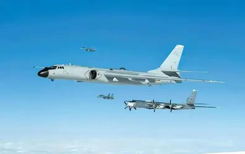 央视网发布消息，今天中俄两国空军在日本海，东海，太平洋西部空域第11次战略巡航，