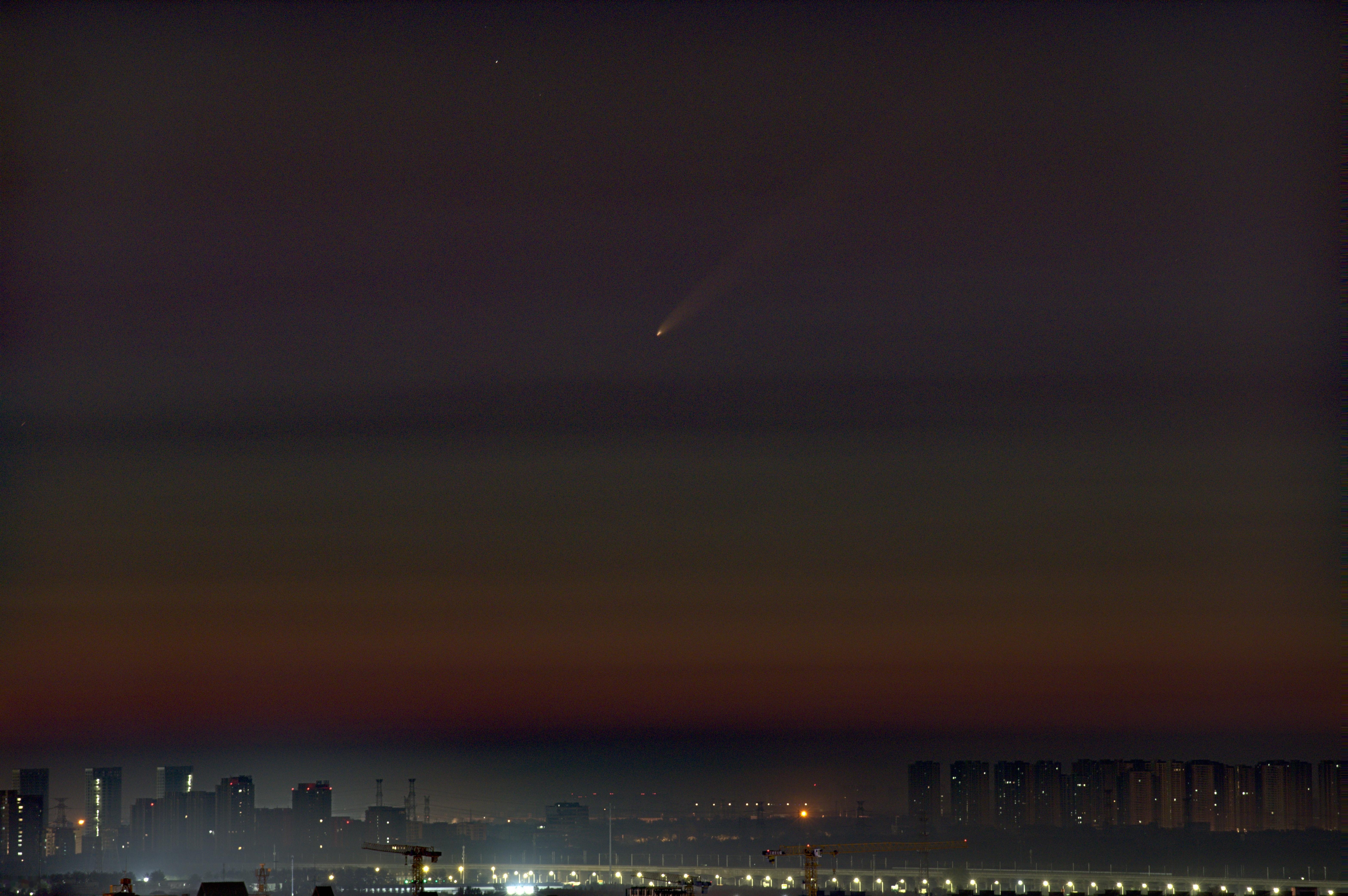 10月3日5:16通州​C/2023 A3（紫金山-阿特拉斯）彗星，F4.5，1