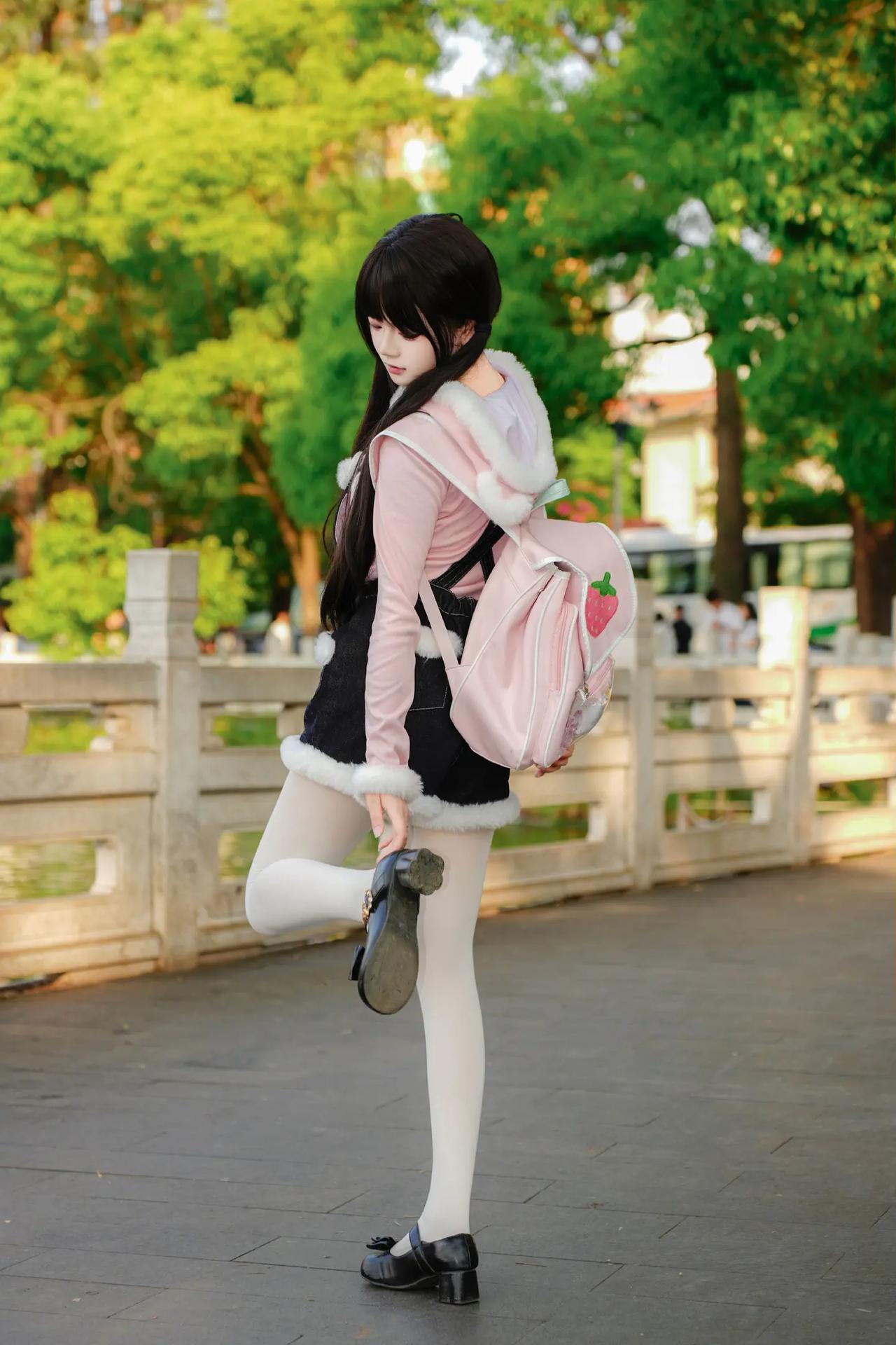 谁发明的提鞋子。请忽略风格不一致，因为不是一个人修的