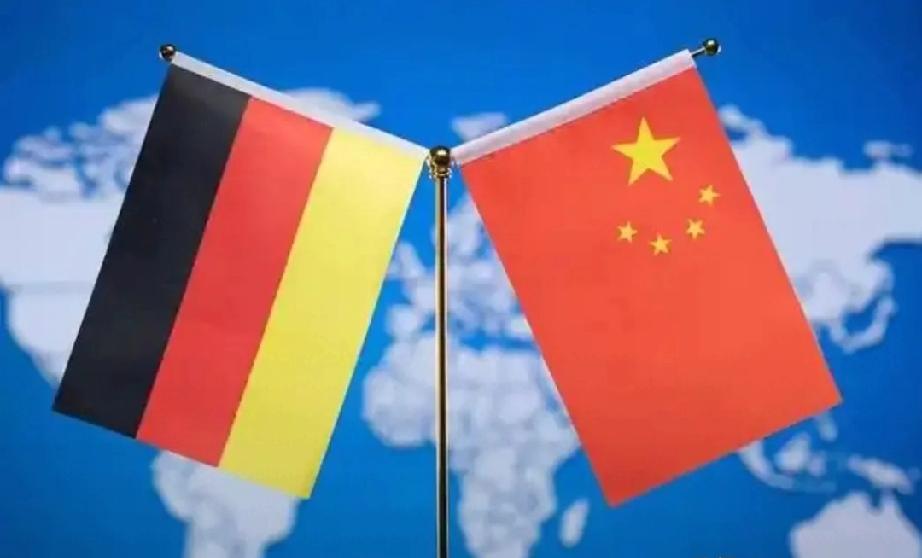 德新社消息一出，中国再次超越美国，成德国最重要贸易伙伴这事可太让人兴奋了。201