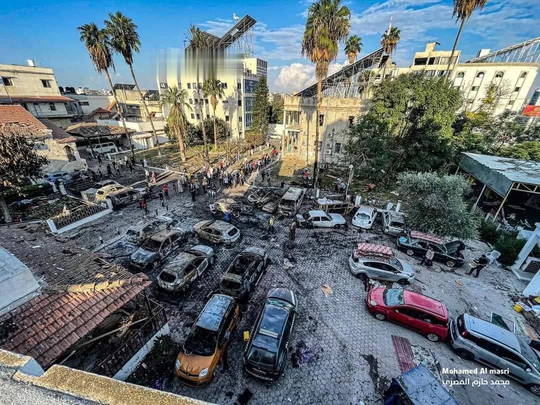 加沙医院的爆炸:以色列炸弹还是巴勒斯坦火箭？早间世界新闻报道第一条新闻是对加沙地