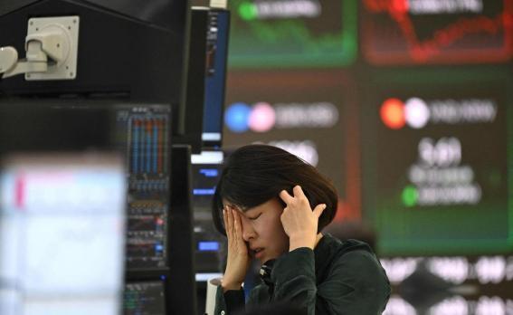 绝不能辞职炒股
7月29日韩国股市再度暴跌 5.98%。此前，韩国正研究引入可变
