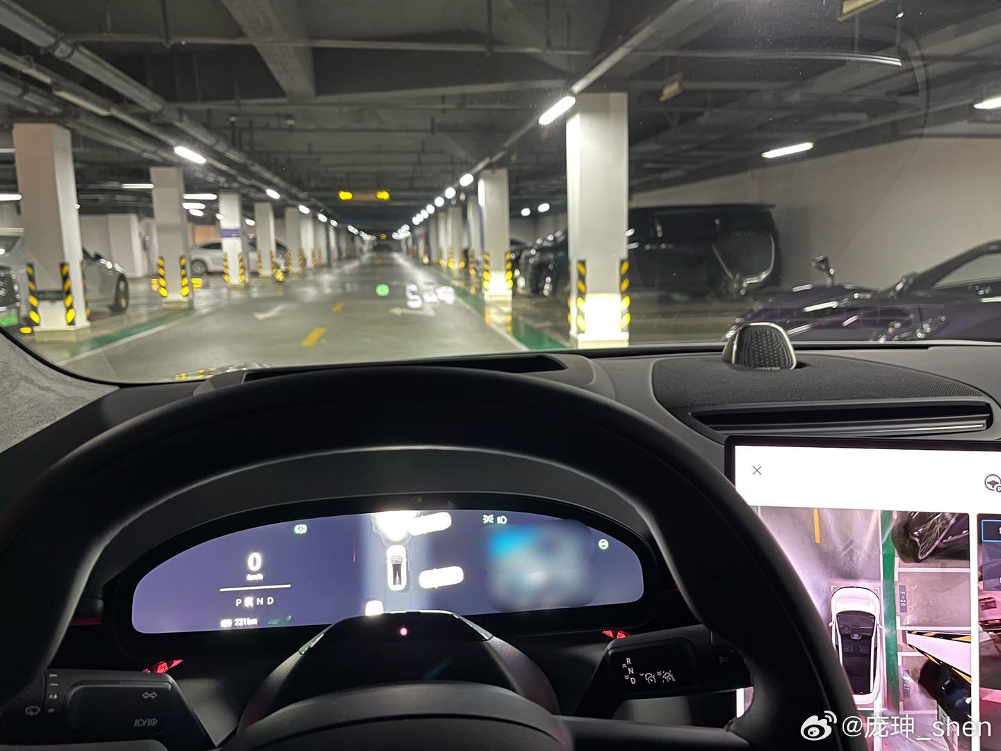 在家开007，出门在外也是开007😂 ​​​