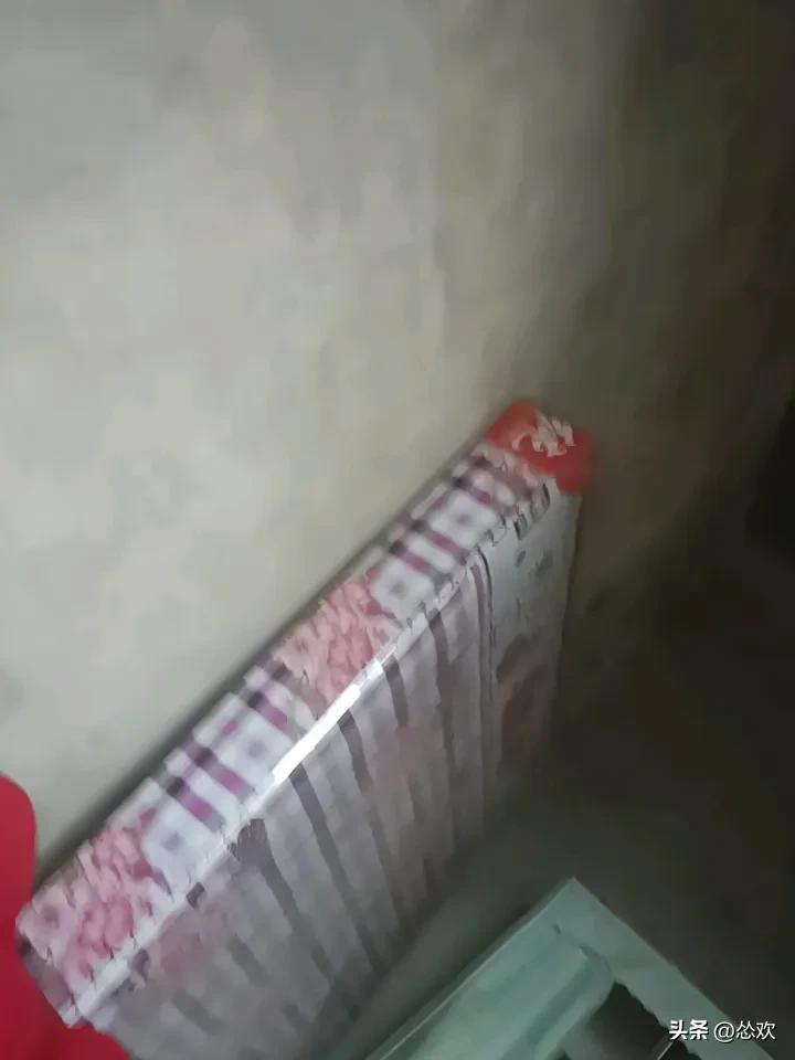 暴雨天只能在家躺着，还真有点无奈。老人念叨安全出行，一天能说八遍，跟车轱辘话似的