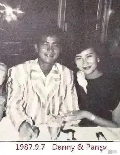 1987年9月7日，丹尼的生日🎂，丹尼和屏丝在一起。
好惋惜这一对情深意重的恋