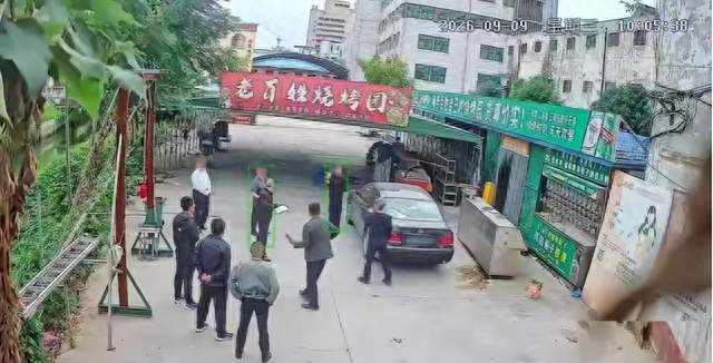 为什么烧烤店被5部门查15次，同一人举报116次！有人质疑被报复