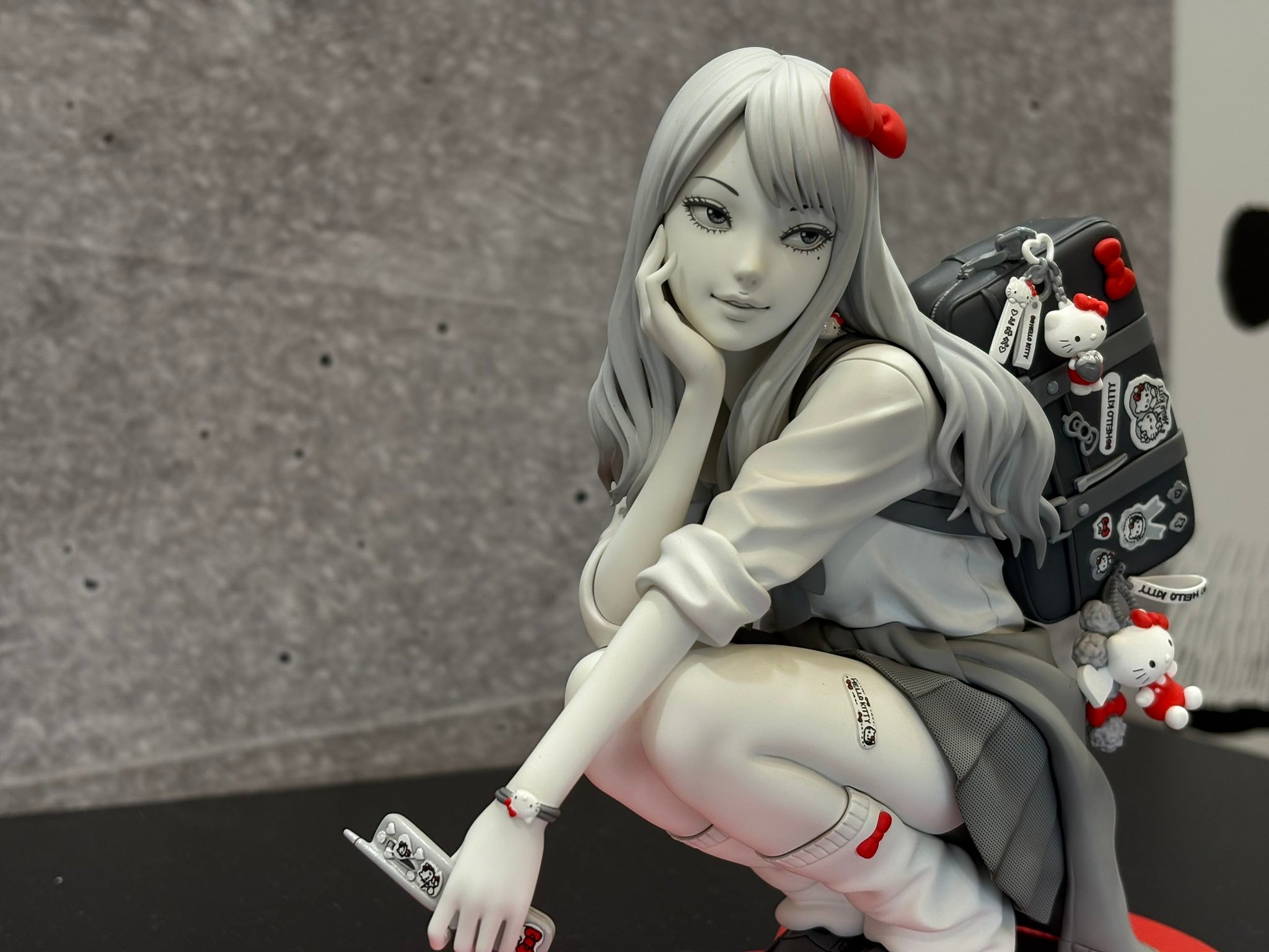 哇哦…富江xHelloKitty手办公开，由伊藤润二绘制的三丽鸥x富江“GAL富
