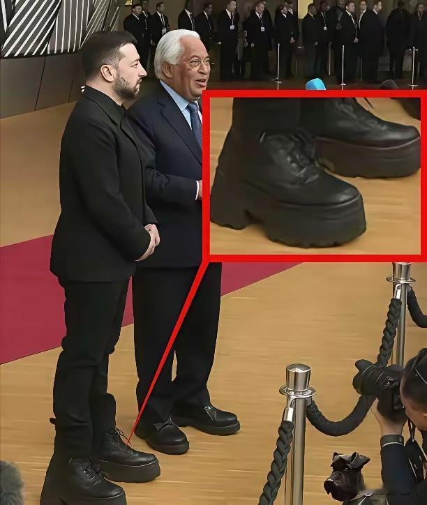 泽连斯基不愧是演员出身的总统啊！
国家都快被打散架了，他还有心思琢磨他的增高鞋增