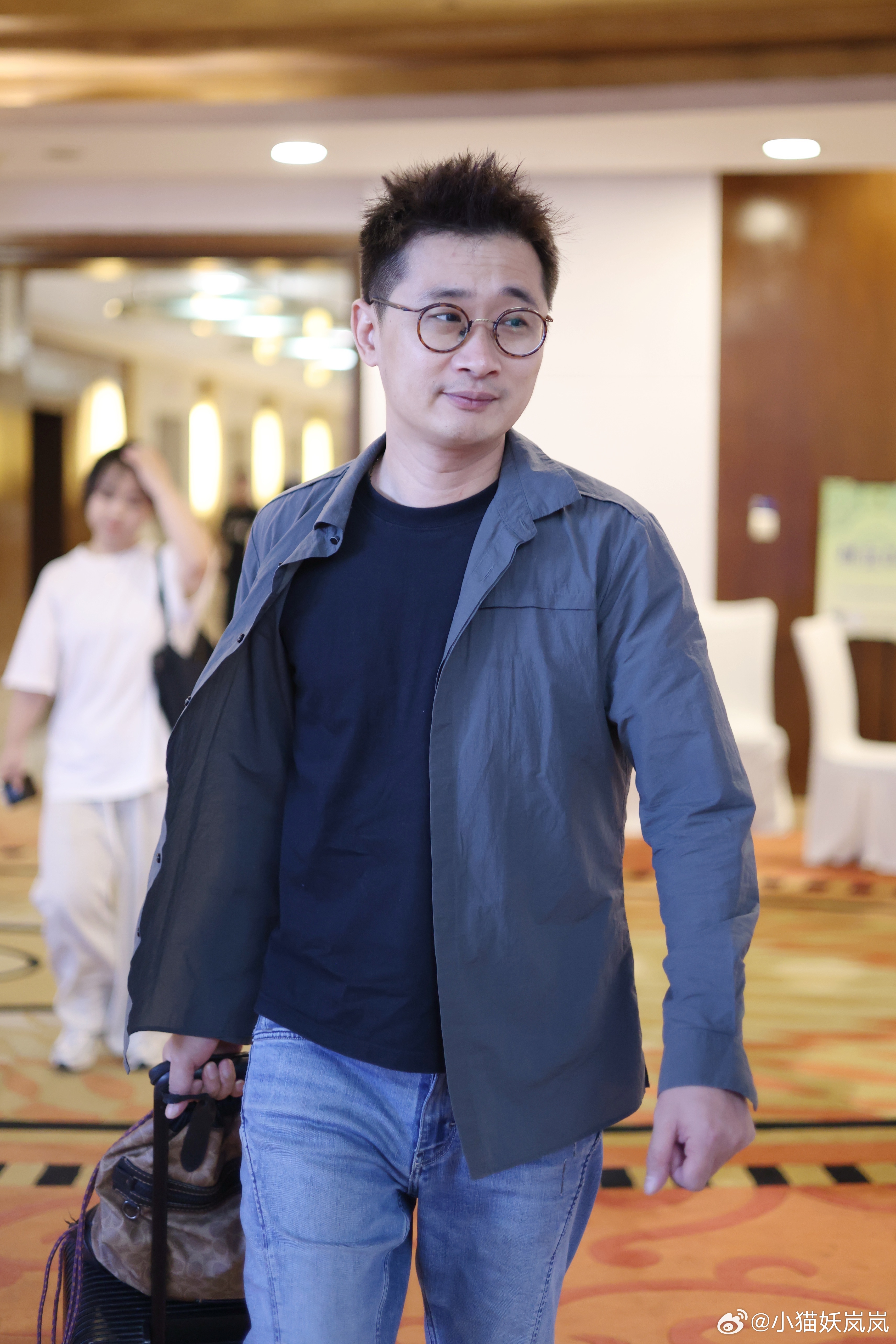 李九春  ljc翩翩公子李九春 ljc人间清醒李九春 某帅哥怎么越来越可爱了呢❥