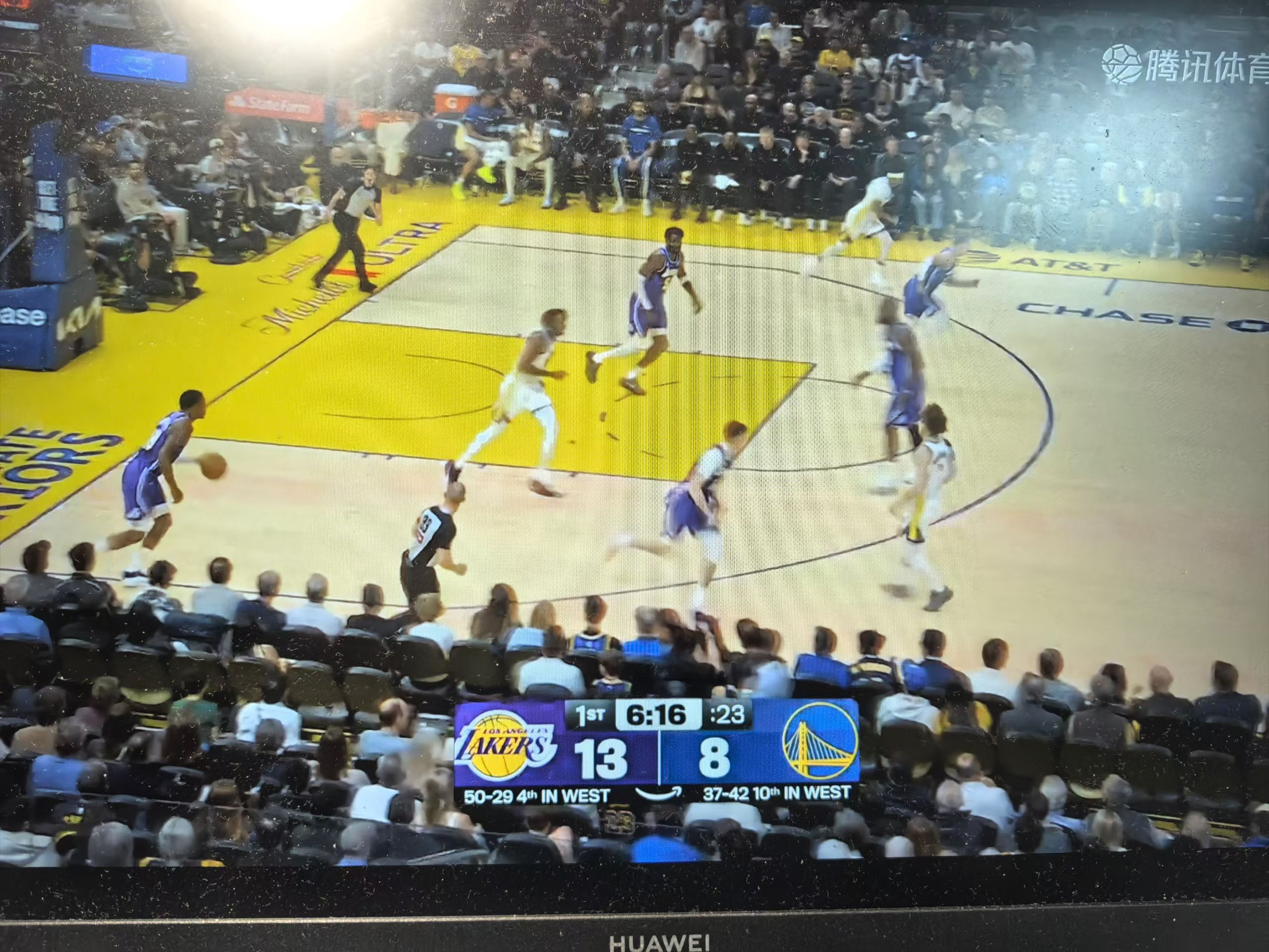 慕斯太面了，打不了波姐，打不了斯潘塞，连塞斯都打不了，布朗尼都比你硬勇士vs湖人