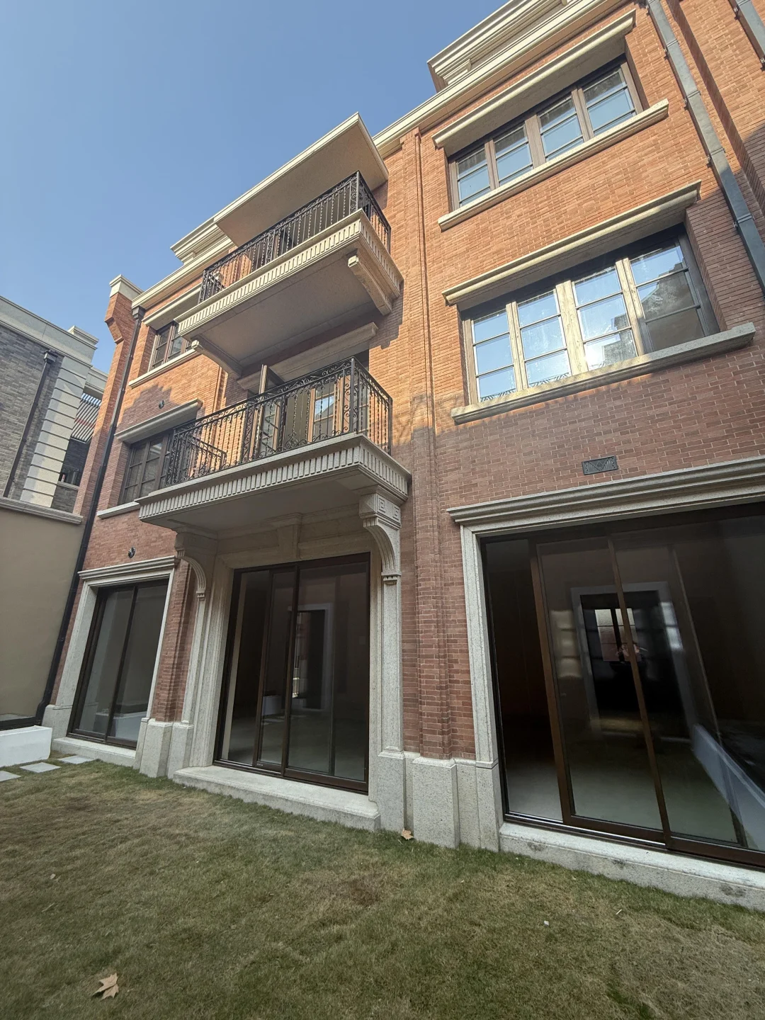 中海恒昌玖里悄悄挂牌了2套风貌别墅🏡