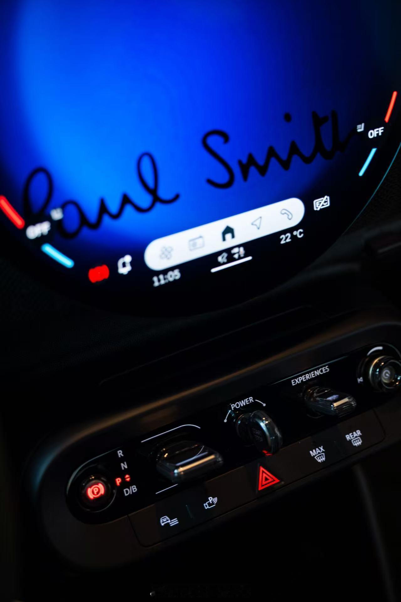 最会讲故事的品牌，一定是MINI——MINI 六十多岁了，依然是那个经典轮廓，撞