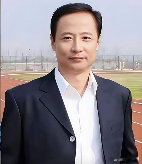 奚美娟也没想到，魏宗万离世仅2天，周野芒凭一纸悼文扭转口碑 

6月1日，老戏骨