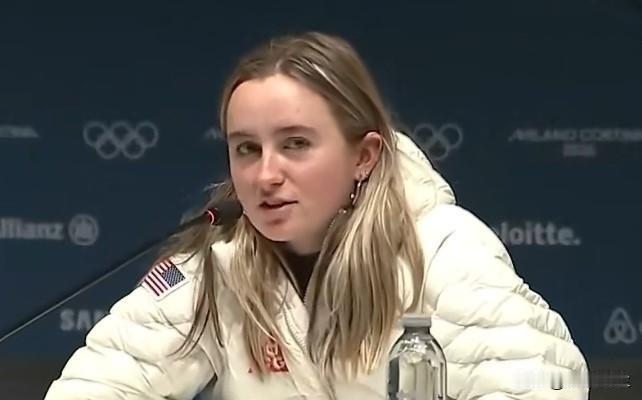 美国队自由式滑雪运动员斯维娅·欧文表示，美国在特朗普执政下正经历“艰难时期”。