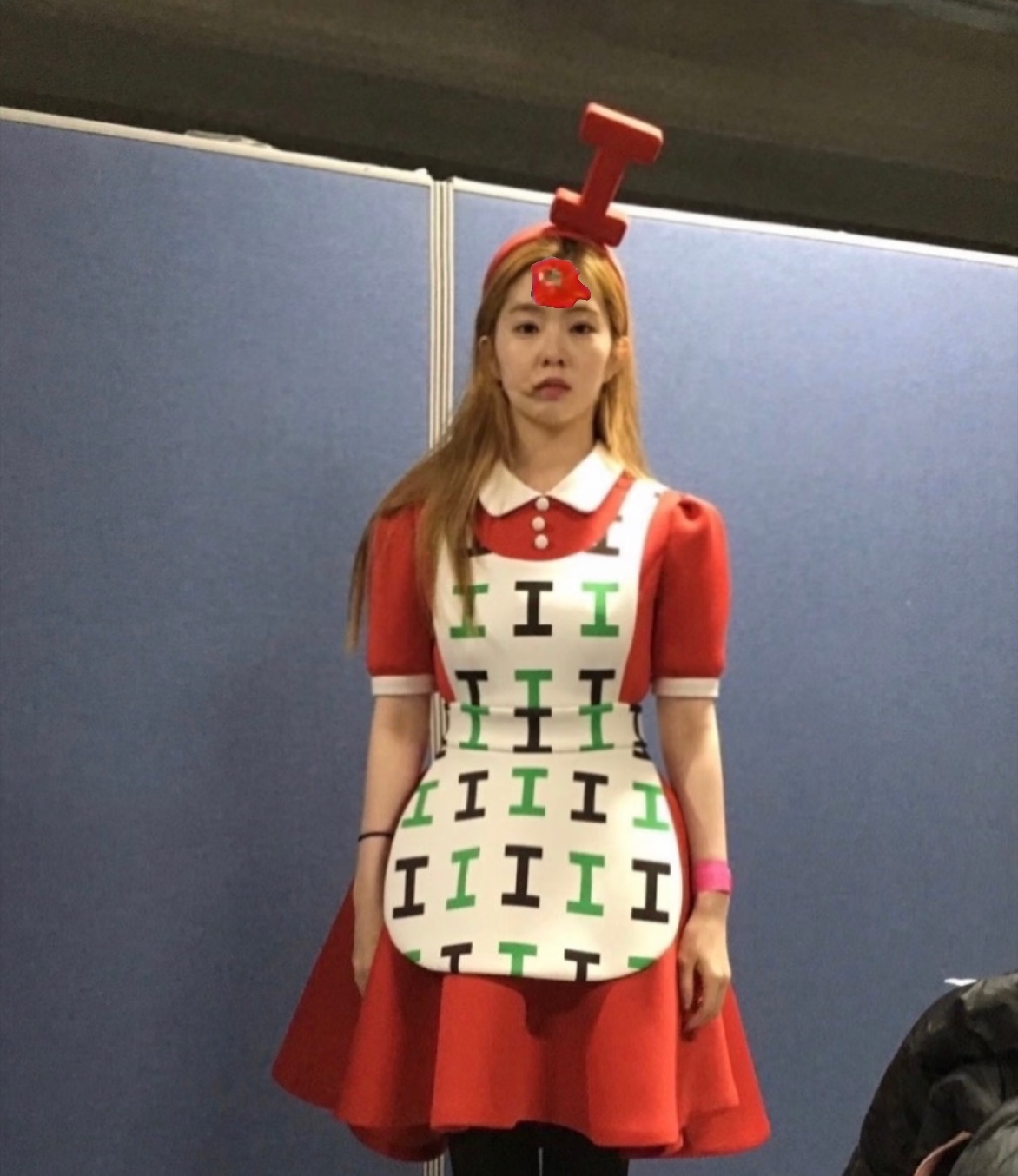 Irene 爆‼️‼️实拍画面曝光，裴珠泫与一位素有大牌脾气的搭档发生争执。双方
