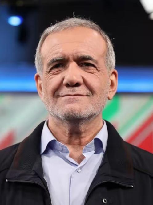 大家发现没有？佩泽希齐扬始终安然无恙，蹊跷的是，前面的领导也被斩首，后面上的领导