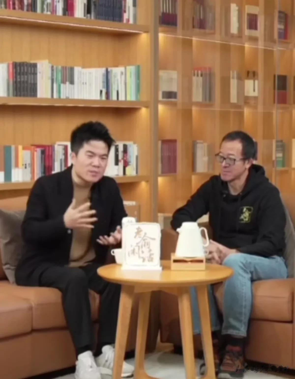 人与人之间的关系，一旦出现裂痕就很难回到从前了。
董宇辉和俞敏洪虽然坐在一起聊天