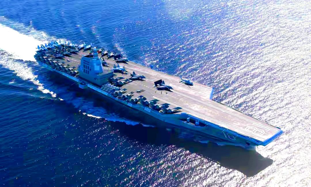 福建舰有哪些优势优势嘛，是明显的，电弹和电磁阻拦呀，皮实耐用达到了设计要求。我们