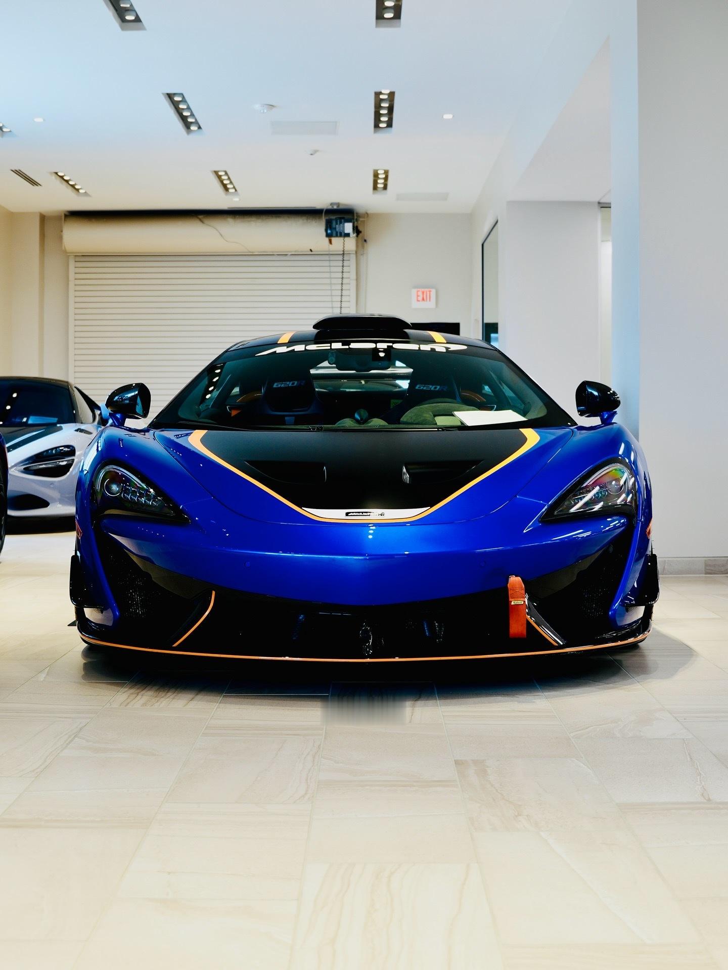 迈凯伦[超话]  街车合法，赛道专用 🔥Mclaren 620 R...迈凯伦