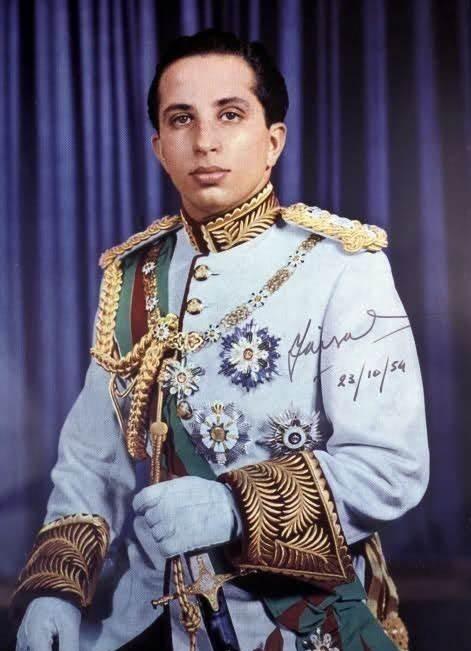 1958年，23岁的伊拉克国王费萨尔二世被处决，衣服也被扒光，只剩下血肉模糊的躯