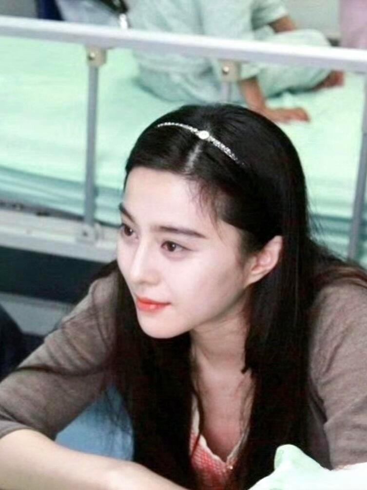 范冰冰，人怎么可以美的这么毫无争议…… ​​​