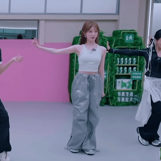 祝绪丹跳舞有女团那味了《乘风2025》王珞丹团《Break down》练习花絮，