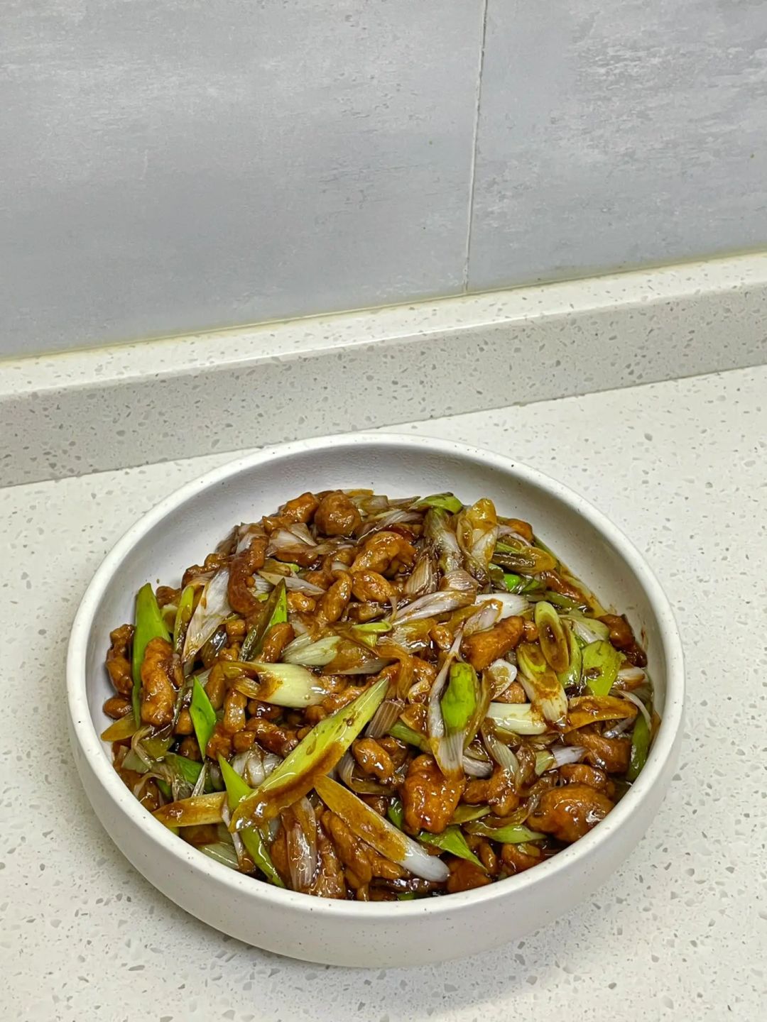 葱爆肉也太好吃了，一定要用它下几碗饭🤤