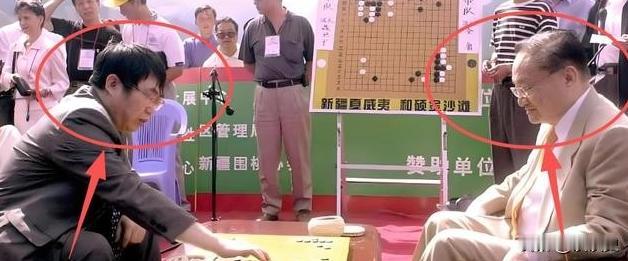 1983年，酷爱围棋的金庸与棋坛名将聂卫平结下一段跨界佳话，这段亦师亦友的情谊，